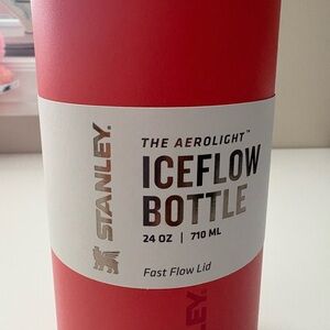 Stanley IceFlow Bottle with Fast Flow Lid | 24 oz | 0.71 L